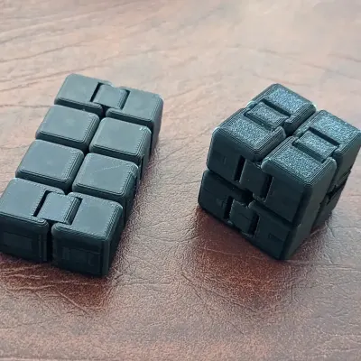 Image 3 : cube infini en abs