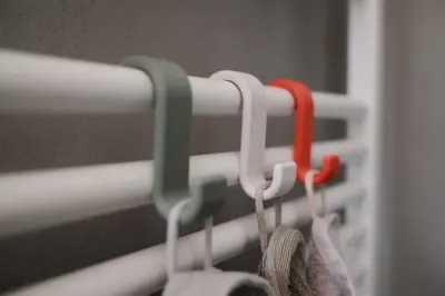Image 3 : Crochet de serviette de radiateur